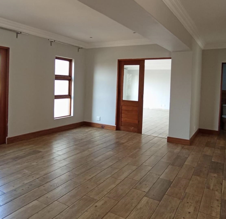 5 Bedroom Property for Sale in Xanadu Eco Park North West